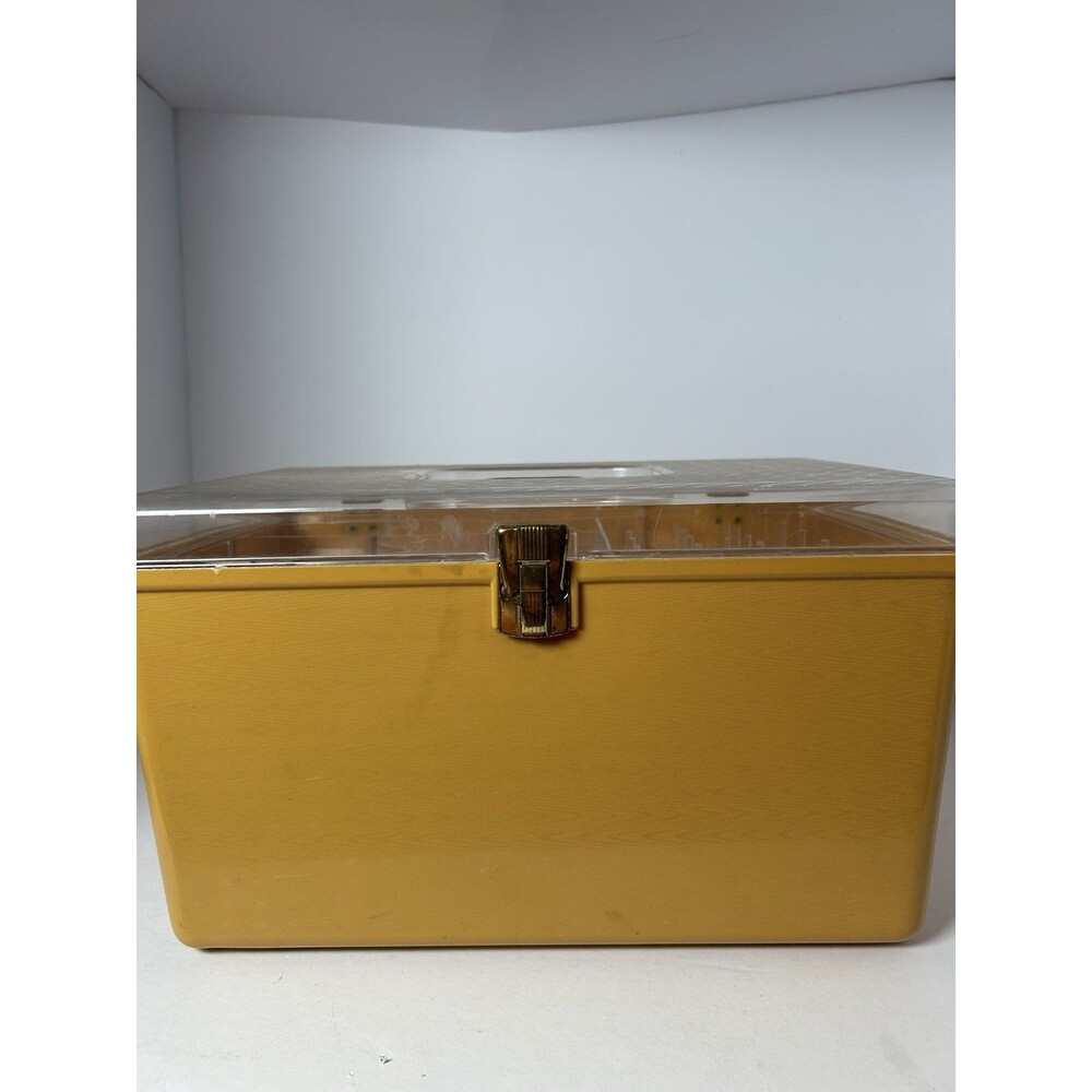 Vintage Wilson Wil-hold Retro Harvest Gold Plastic Sewing/Storage Box w/2 Trays